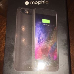 Mophie juice pack air battery case $100